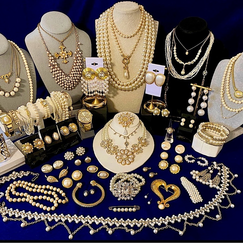 1 Lb Elegant Gold, Silver, Crystal & Pearl Jewelry Lot~ mostly wearable ⚜️
